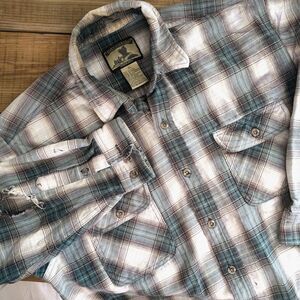 Vintage Field & Stream Heavy Mens XL Thrashed Button Down 100% Cotton Plaid